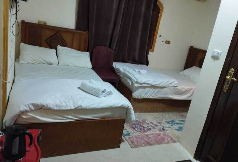 پانسیون Asma Pyramids View