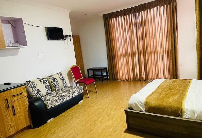 پانسیون Goza Guest House