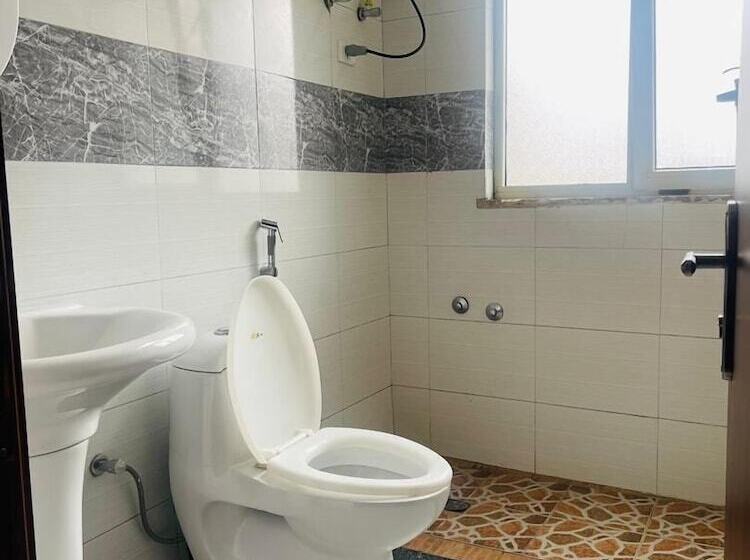 پانسیون Goza Guest House