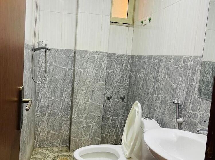 پانسیون Goza Guest House