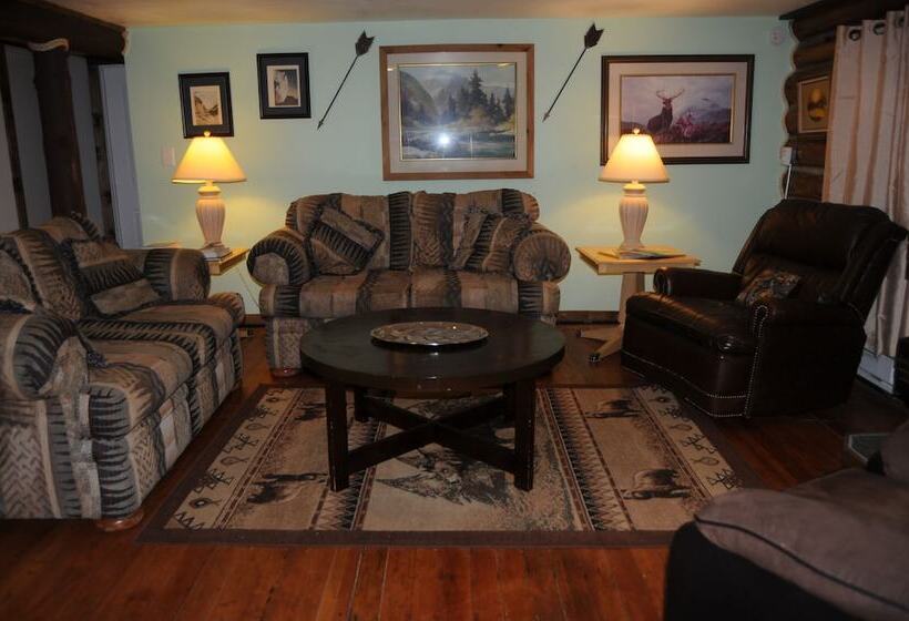 Yellowstone Motel Adults Only