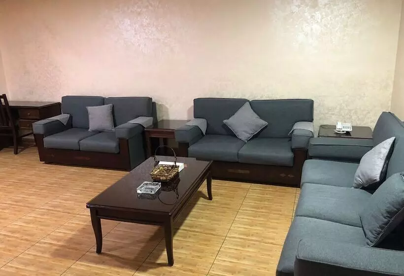 Al Ahfad Hotel Apartments