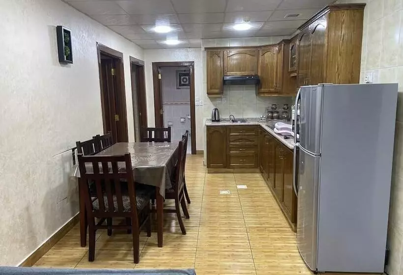 Al Ahfad Hotel Apartments