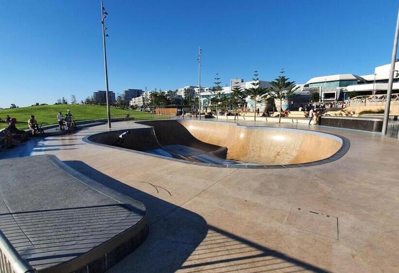 Coastal Salty Air 2bedrm 2bath W Ocean Views!