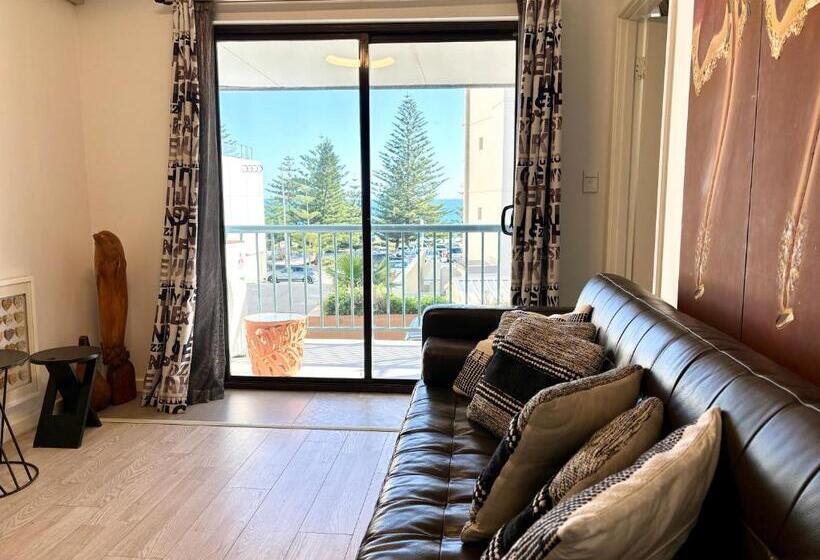 Coastal Salty Air 2bedrm 2bath W Ocean Views!