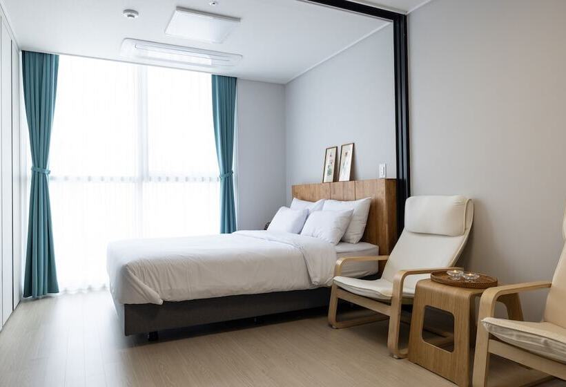 Grandbleu Hotel & Residence