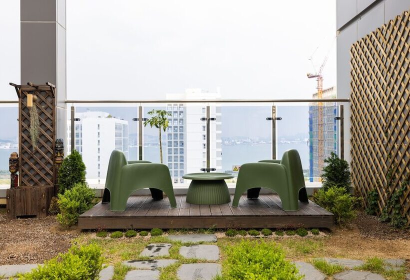 Grandbleu Hotel & Residence