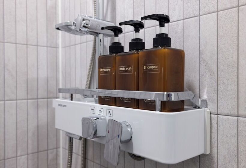 Grandbleu Hotel & Residence