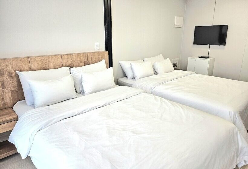 Grandbleu Hotel & Residence