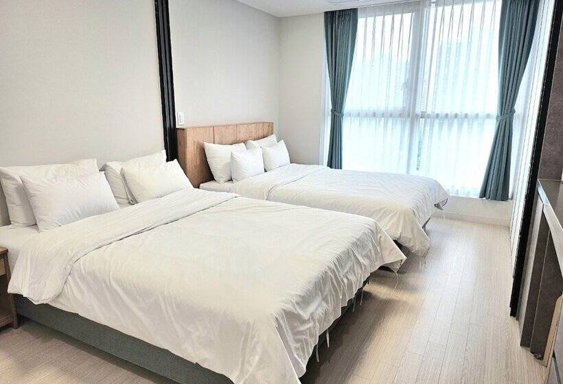 Grandbleu Hotel & Residence