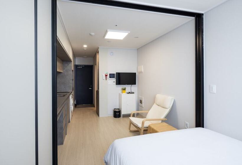 Grandbleu Hotel & Residence