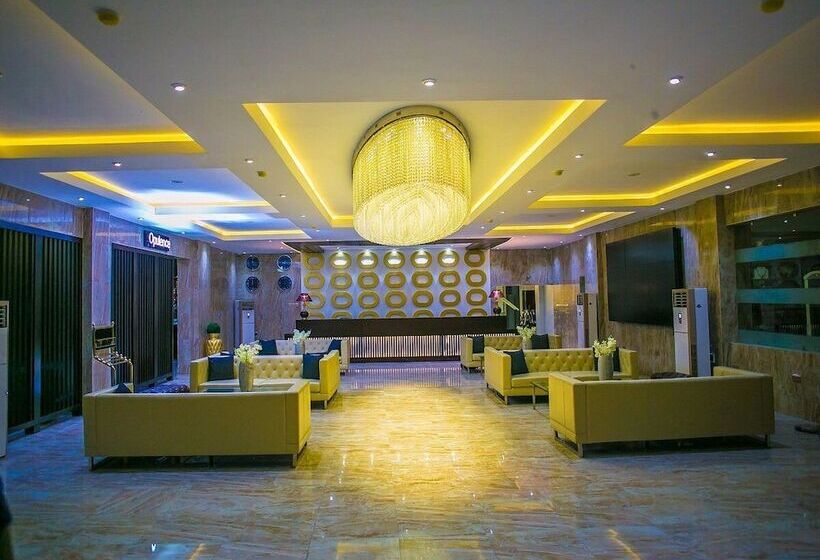 هتل Echelon Heights