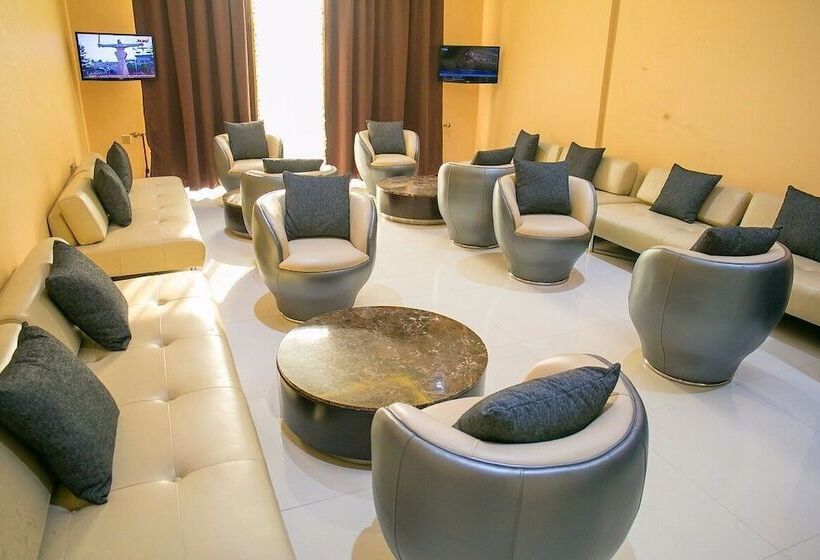 هتل Echelon Heights