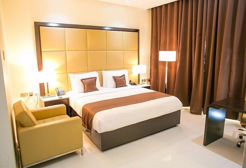 هتل Echelon Heights