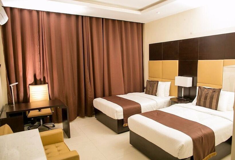 هتل Echelon Heights