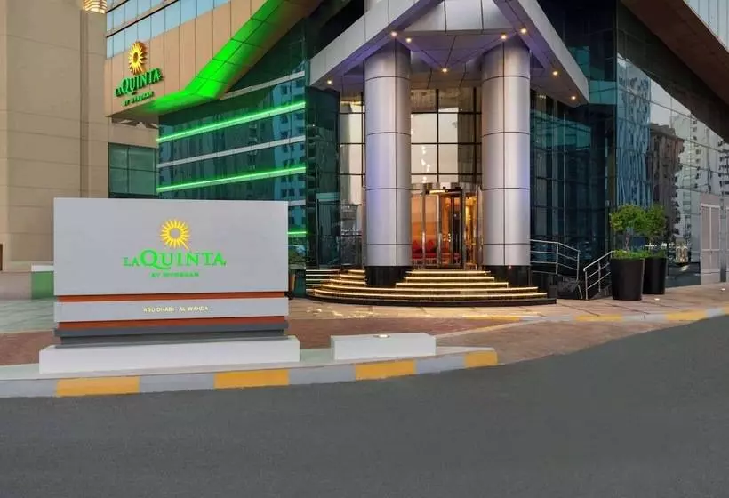 ホテル La Quinta By Wyndham Abu Dhabi Al Wahda