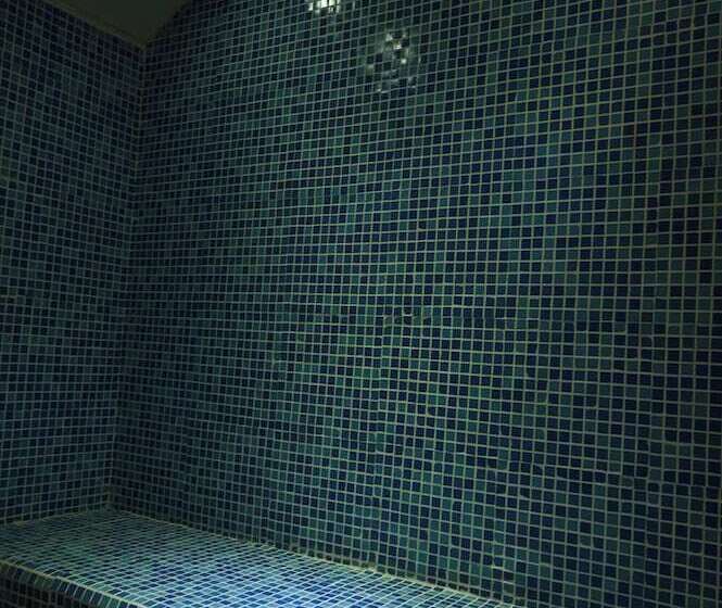 Hotel La Quinta By Wyndham Abu Dhabi Al Wahda