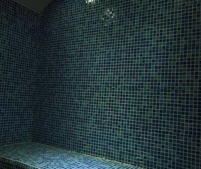 ホテル La Quinta By Wyndham Abu Dhabi Al Wahda