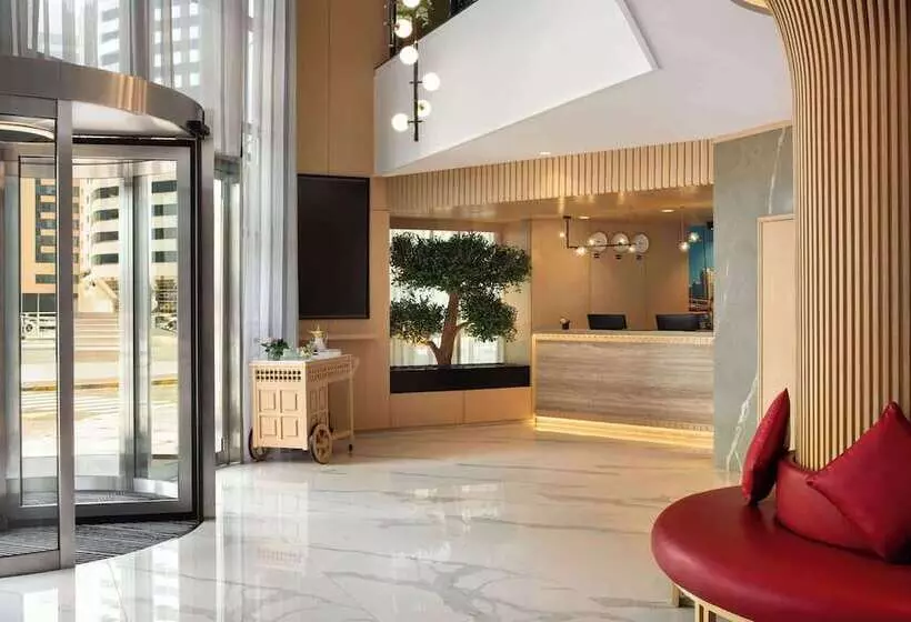 ホテル La Quinta By Wyndham Abu Dhabi Al Wahda