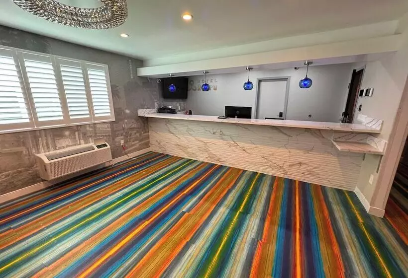 ホテル Rudra Hollywood