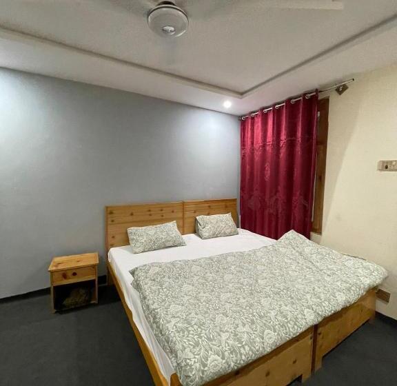 پانسیون Northland Guest House Skardu