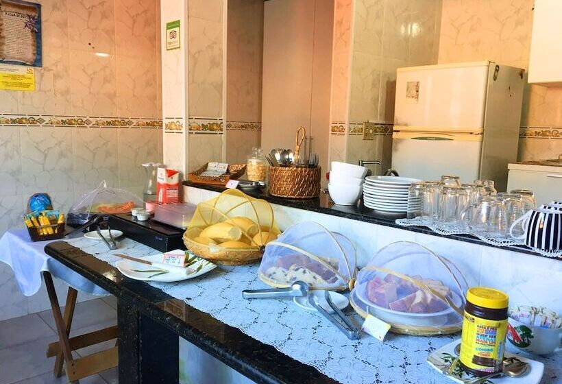 Pousada Favo De Mel   Hostel