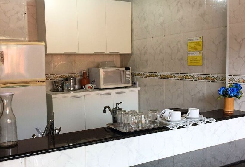 Pousada Favo De Mel   Hostel