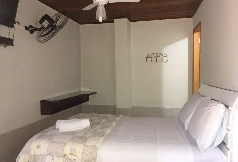 Pousada Favo De Mel   Hostel