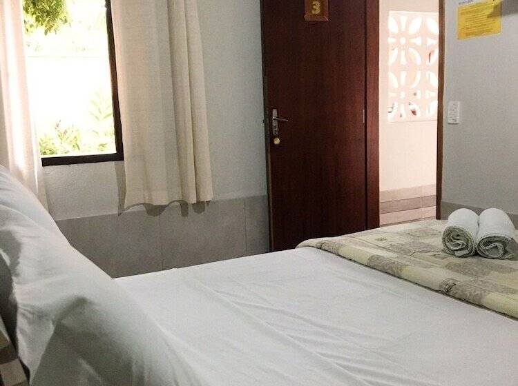 Pousada Favo De Mel   Hostel