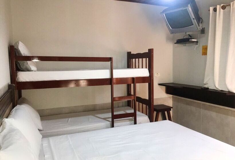 Pousada Favo De Mel   Hostel