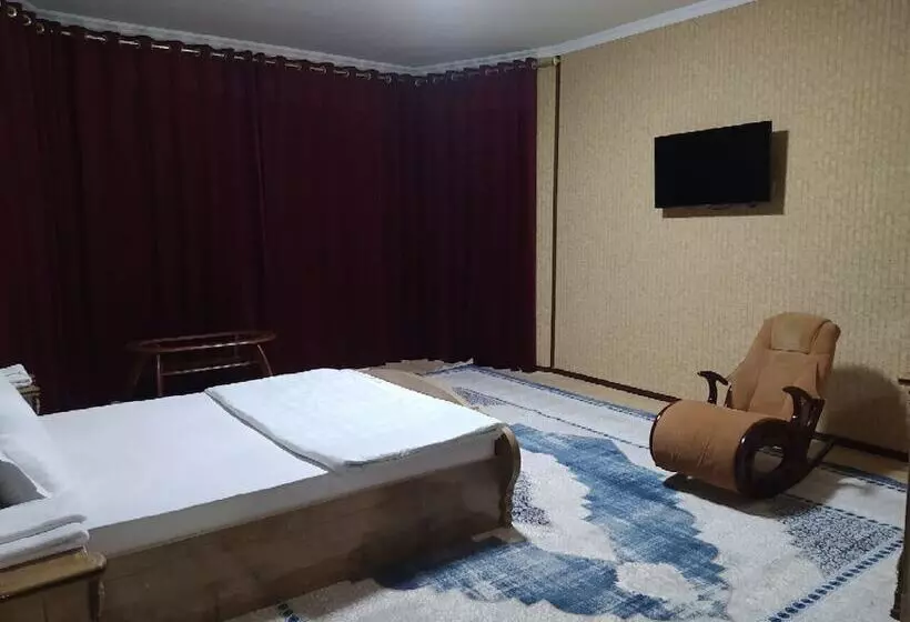 هتل Dunyo