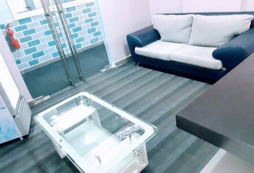 호텔 Julbert Plaza