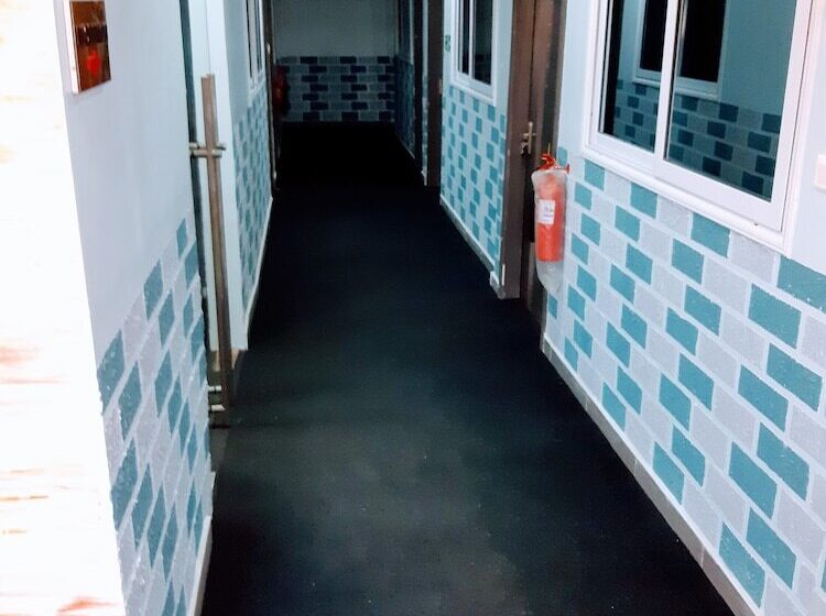 호텔 Julbert Plaza