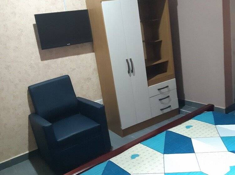 호텔 Julbert Plaza