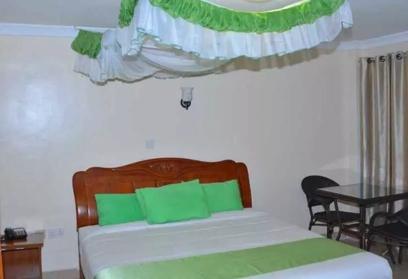 هتل Omega Gardens