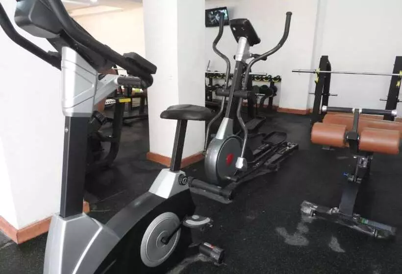 هتل Omega Gardens