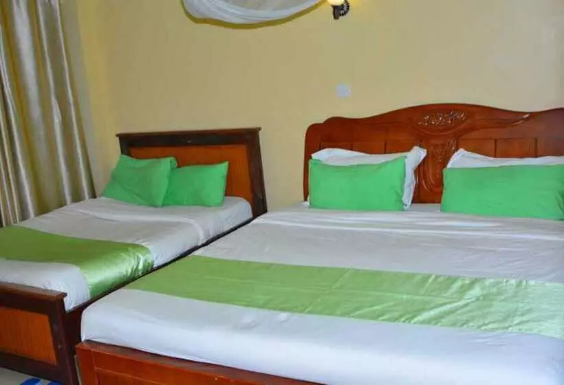 هتل Omega Gardens