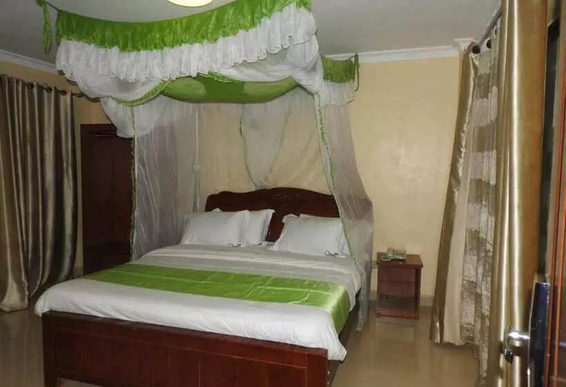 هتل Omega Gardens