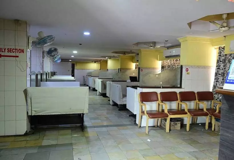 Hotel Priya