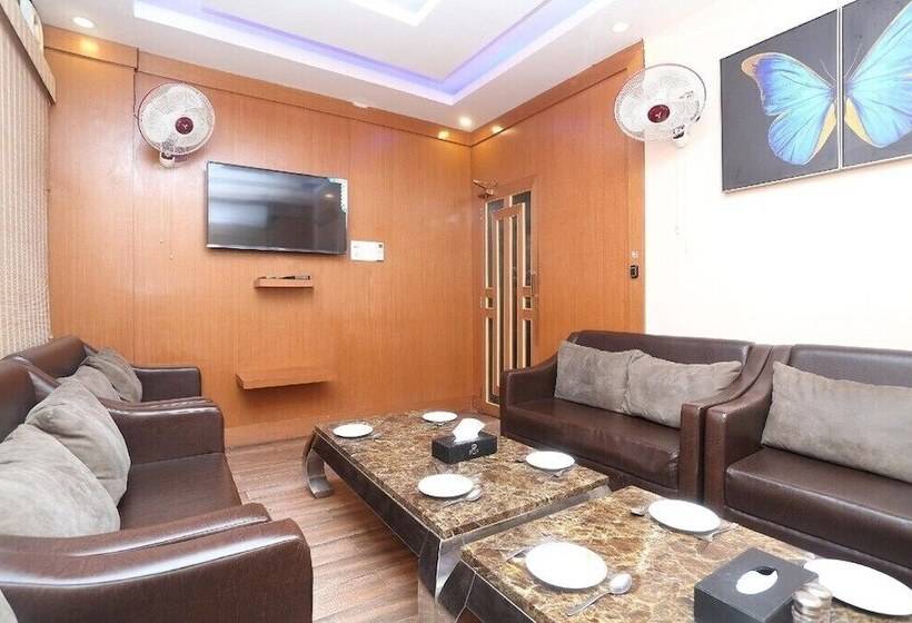 هتل Pujan Pvt.ltd