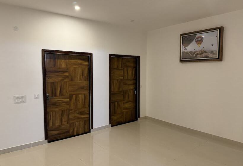 Отель Shikaar Inn