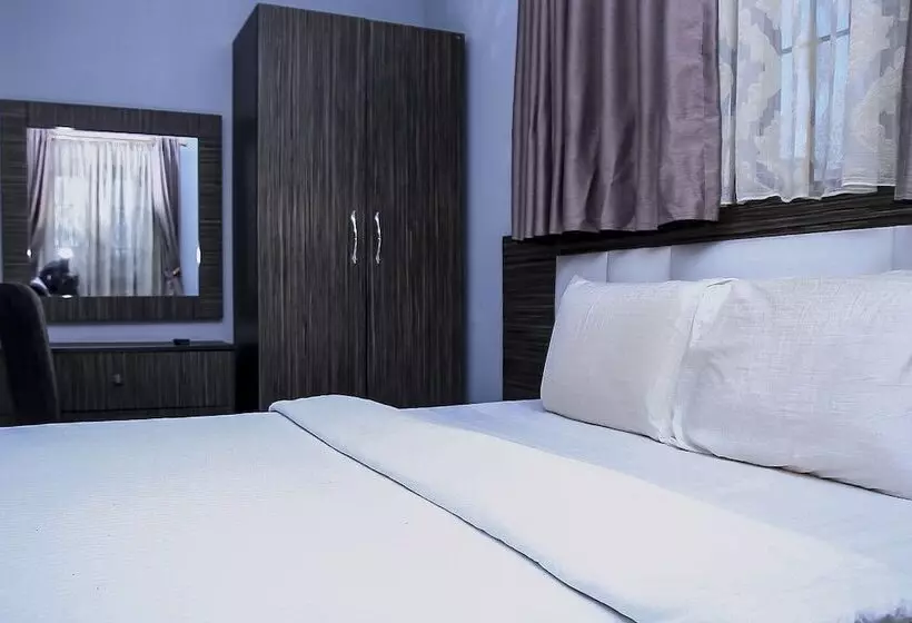 Mo House Hotels And Apartments