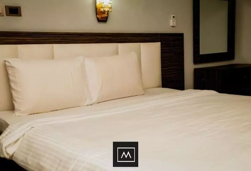 Mo House Hotels And Apartments