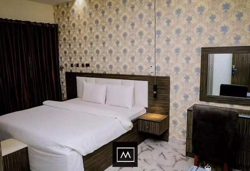 Mo House Hotels And Apartments