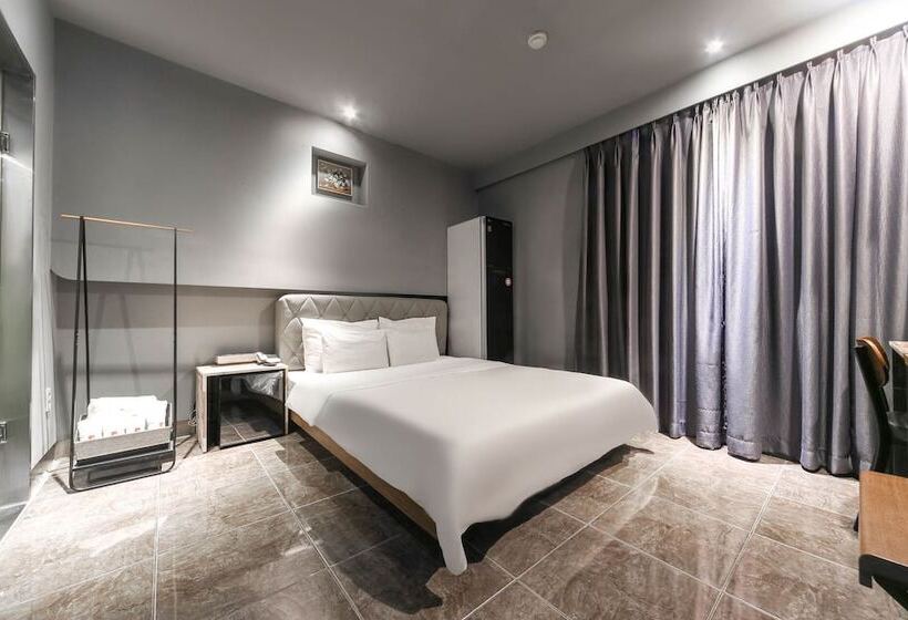 Motel Changwon Myeongseo-dong Hotel Bucks