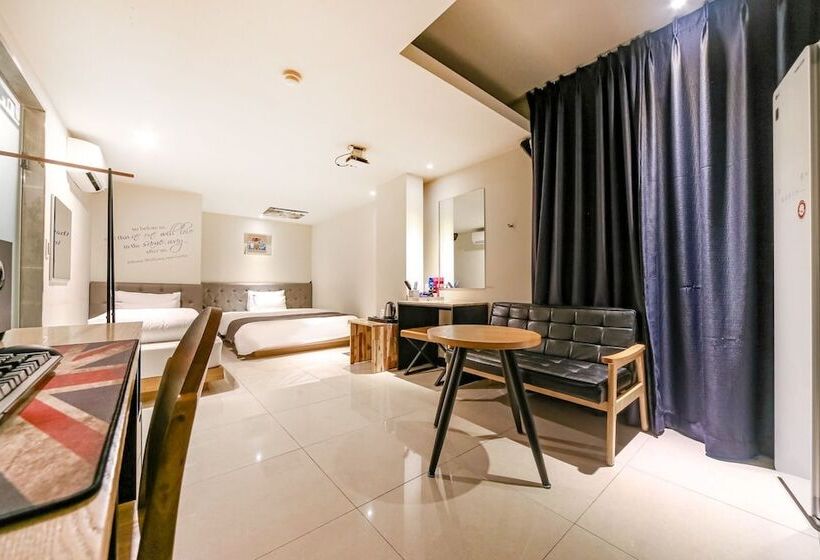 Motel Changwon Myeongseo-dong Hotel Bucks