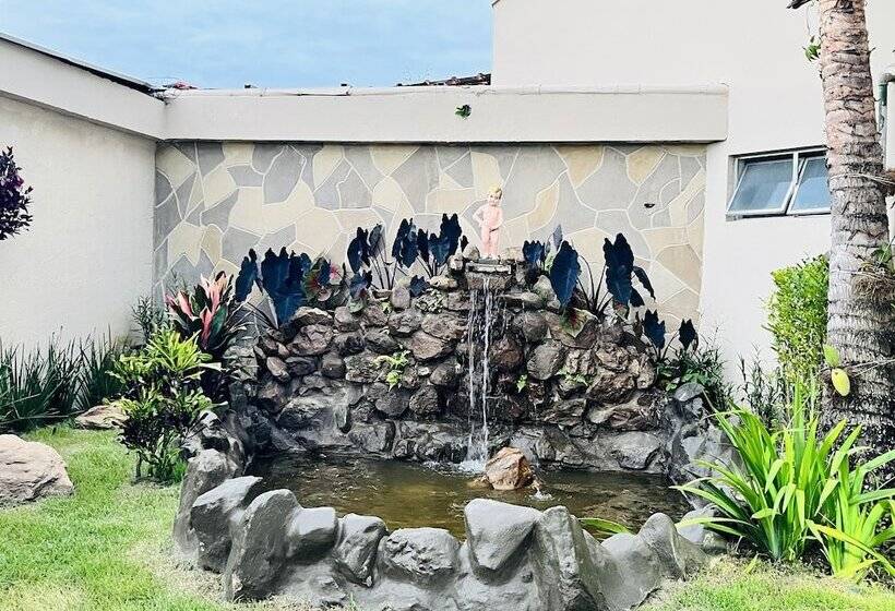 בית מלון כפרי Estoril Garden