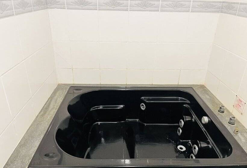 בית מלון כפרי Estoril Garden