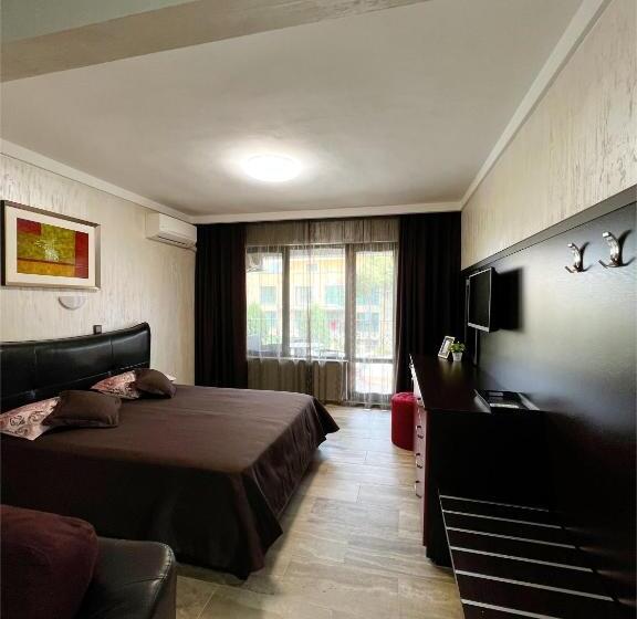 Family Hotel Paradise