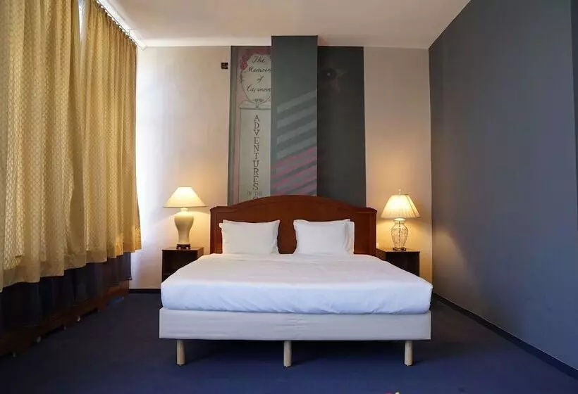 Hostel Log Inn